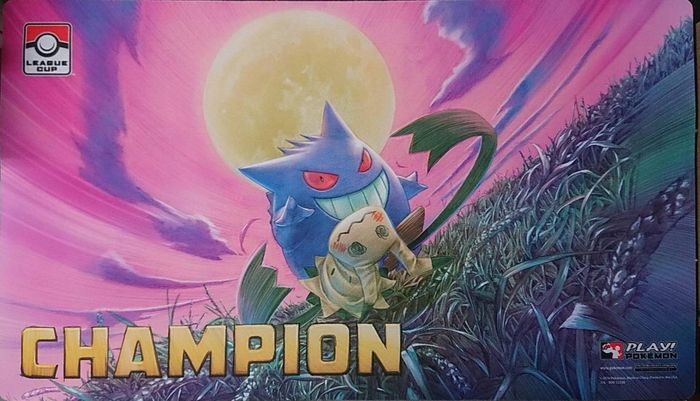 プレイマット『海外/ゲンガー＆ミミッキュ(CHAMPION)※』【サプライ】{-}[supply]
