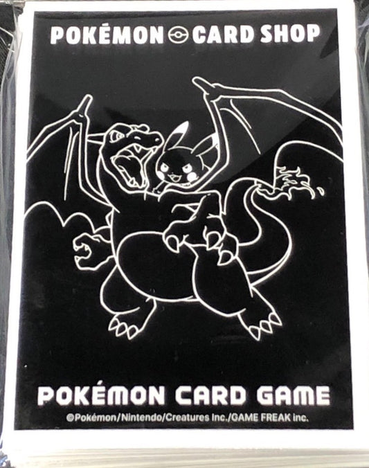 デッキシールド『海外/リザードン＆ピカチュウ(韓国限定/POKEMON CARD SHOP)※』64枚入り【サプライ】{-}[supply]